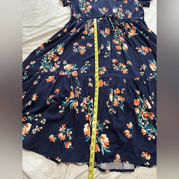 Navy blue floral Torrid dress - Picture 5 of 5